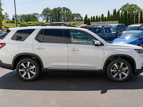 New 2025 Honda Pilot Elite image 5
