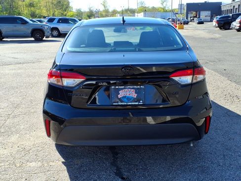 Certified 2024 Toyota Corolla LE FWD image 5