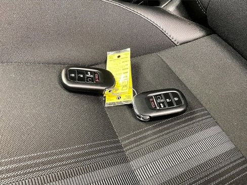 Certified 2025 Honda Civic Sport image 13