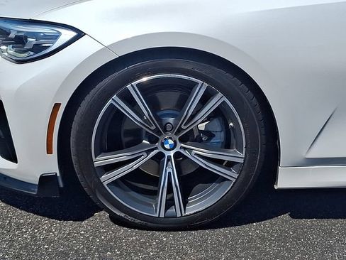 Used 2021 BMW 330i Sedan w/ M Sport Package RWD image 8