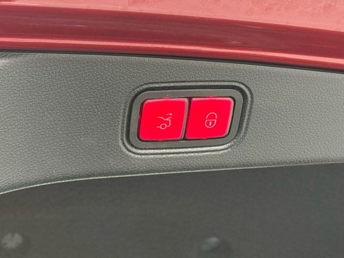 Used 2018 Mercedes-Benz E 400 Coupe image 45