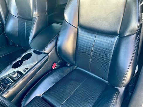 Used 2017 INFINITI Q50 Red Sport 400 image 37