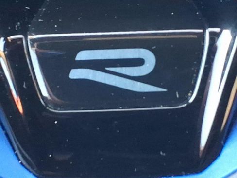 Certified 2022 Volkswagen Golf R image 24