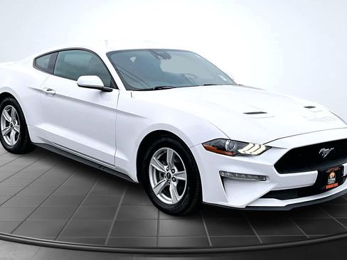 Used 2022 Ford Mustang Coupe image 21