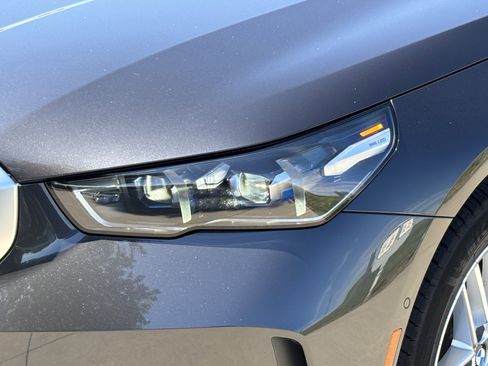 Certified 2025 BMW 530i xDrive w/ Premium Package image 6