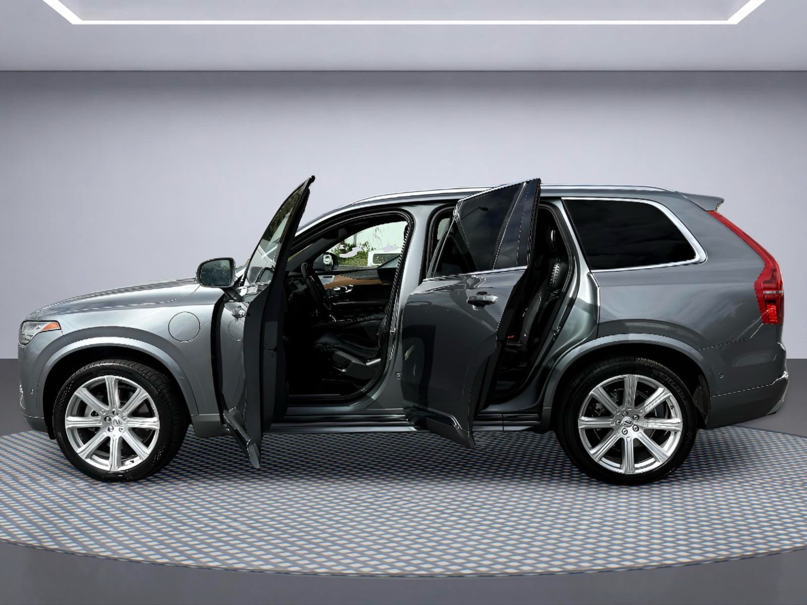 Used 2018 Volvo XC90 T8 Inscription w/ Luxury Package AWD/4WD image 12