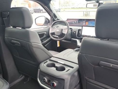 New 2025 Ford Expedition Platinum w/ Stealth Performance Package image 18