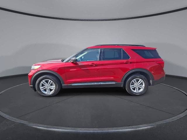 Certified 2023 Ford Explorer XLT w/ Equipment Group 202A AWD/4WD image 5