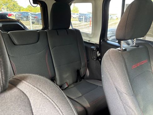 Used 2025 Jeep Wrangler Unlimited Rubicon image 37