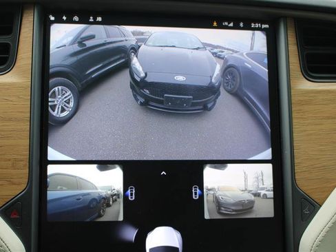 Used 2019 Tesla Model X 100D image 21