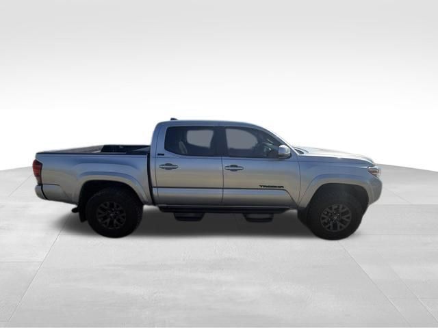 Used 2023 Toyota Tacoma SR5 w/ Technology Package AWD/4WD image 2