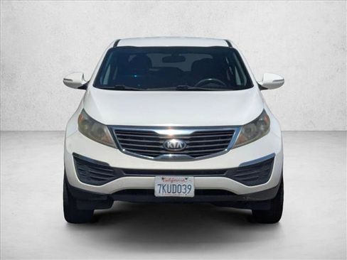 Used 2013 Kia Sportage LX FWD image 2