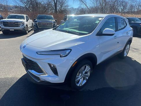 New 2026 Buick Encore GX Preferred w/ Comfort Package image 3