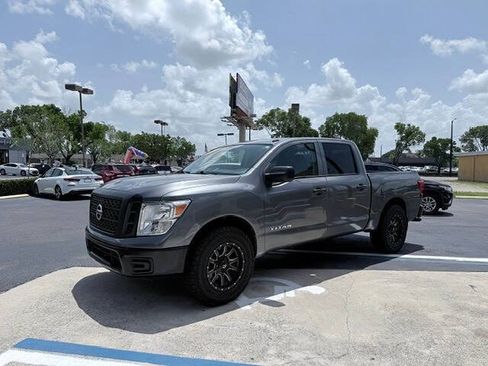 Used 2019 Nissan Titan S w/ S Utility Package RWD image 3