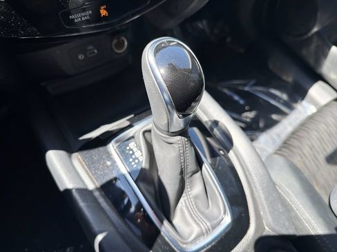 Used 2019 Nissan Rogue S w/ Special Edition Package AWD/4WD image 22