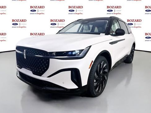 New 2026 Lincoln Nautilus Reserve w/ Jet Appearance Package image 3