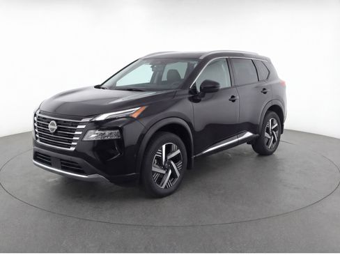 Used 2025 Nissan Kicks SV image 3