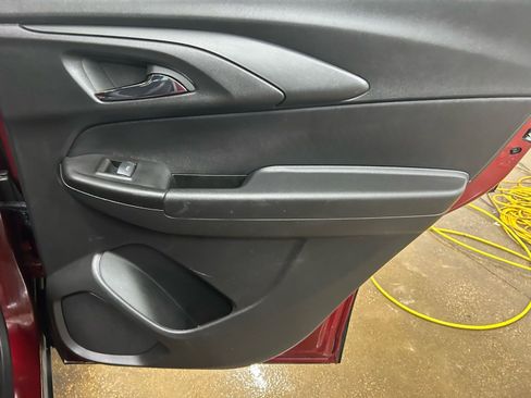 Used 2024 Chevrolet TrailBlazer LT image 28