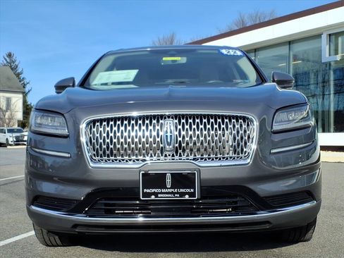 Certified 2022 Lincoln Nautilus AWD w/ Premium Package image 3