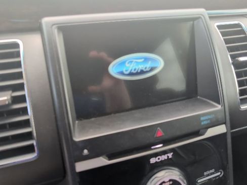 Used 2018 Ford Flex Limited image 2