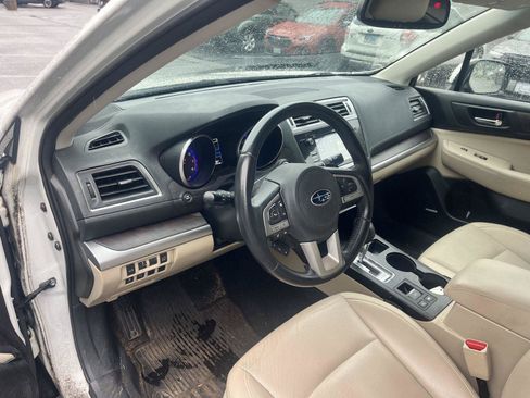 Used 2017 Subaru Outback 3.6R Limited AWD/4WD image 11