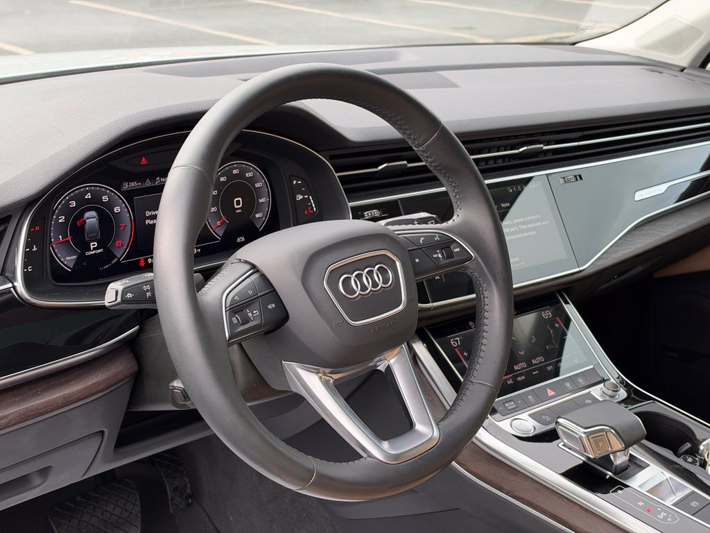 Used 2020 Audi Q7 2.0T Premium Plus w/ Premium Plus Package AWD/4WD image 12