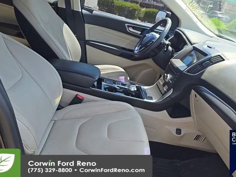 Used 2019 Ford Edge Titanium AWD/4WD image 10
