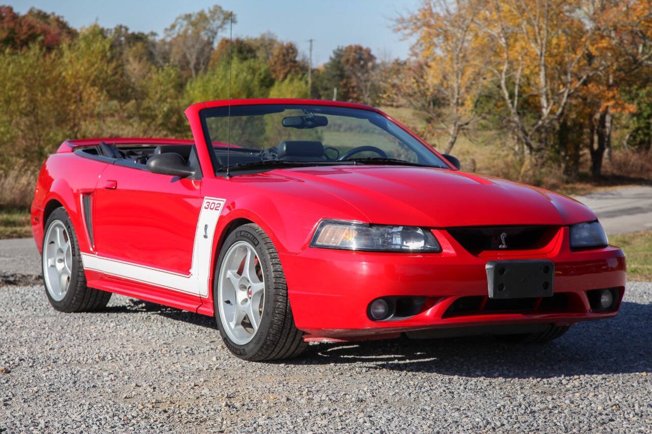 Used 1999 Ford Mustang Cobra RWD image 3