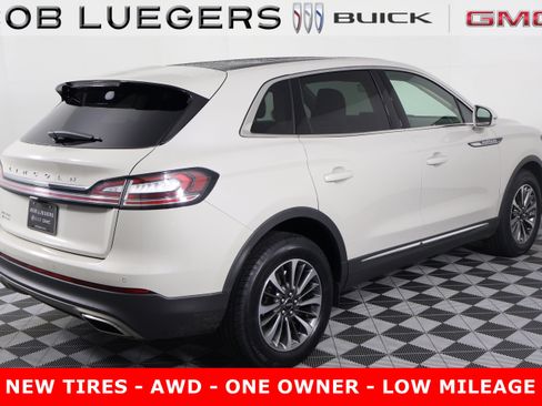 Used 2022 Lincoln Nautilus Reserve image 6