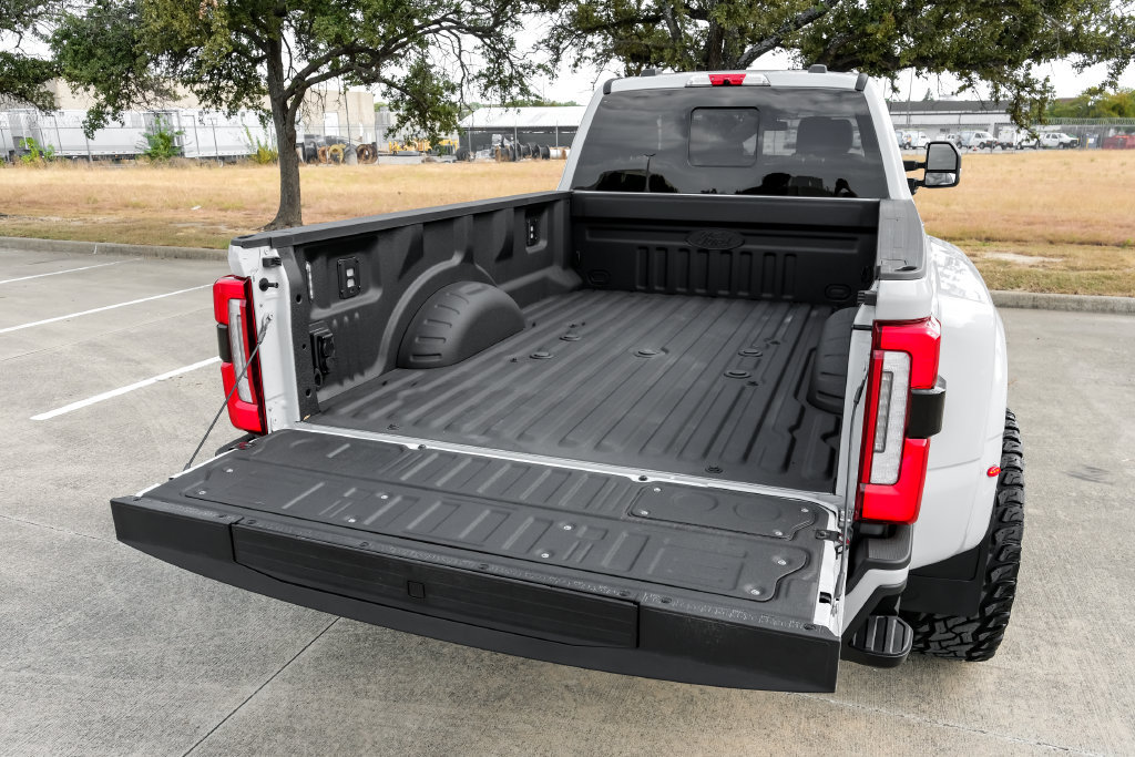 Used 2026 Ford F450 Platinum w/ Platinum Plus Package AWD/4WD image 67