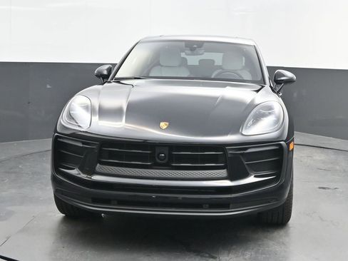 New 2025 Porsche Macan image 10