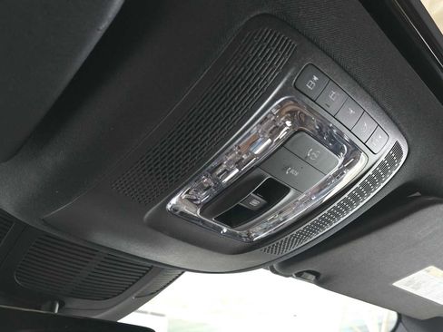 Used 2024 Mercedes-Benz GLE 350 4MATIC image 36