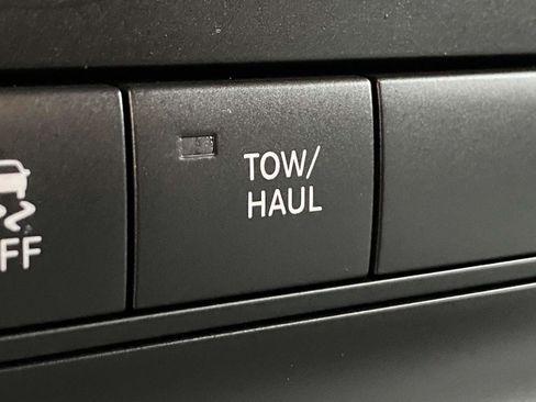 Used 2018 RAM 1500 Express w/ Express Value Package image 28