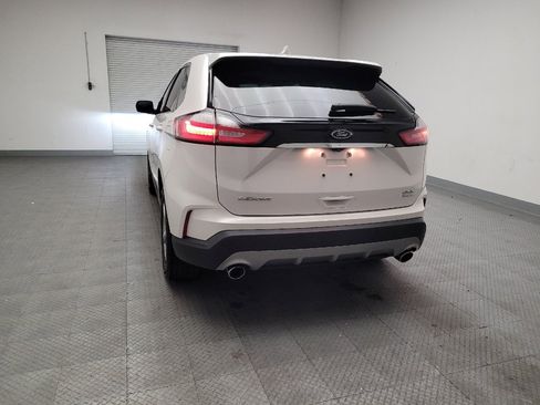 Used 2019 Ford Edge SEL FWD image 6