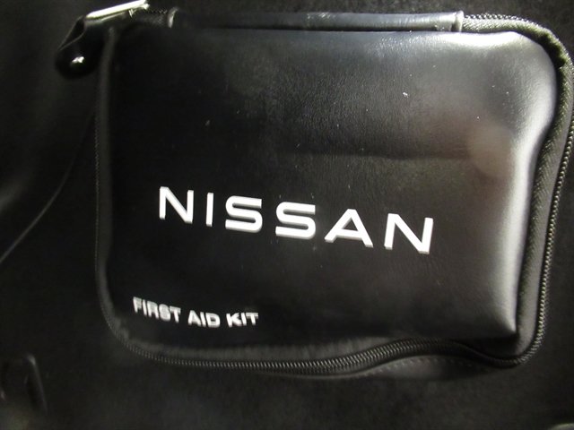Used 2023 Nissan Ariya FWD image 15