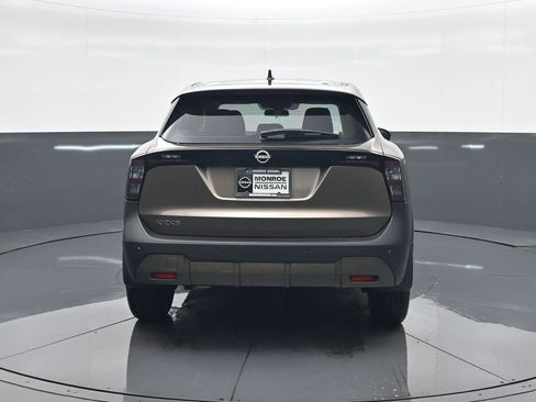 New 2026 Nissan Kicks S image 6