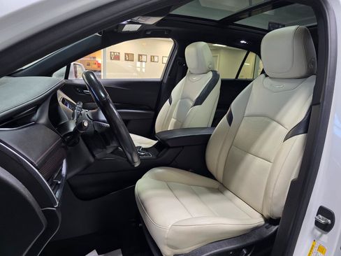 Used 2019 Cadillac XT4 Sport FWD image 15