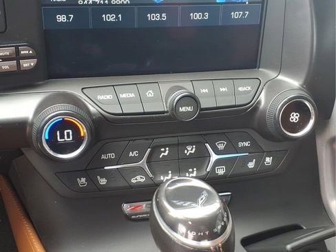Used 2019 Chevrolet Corvette Z06 RWD image 8