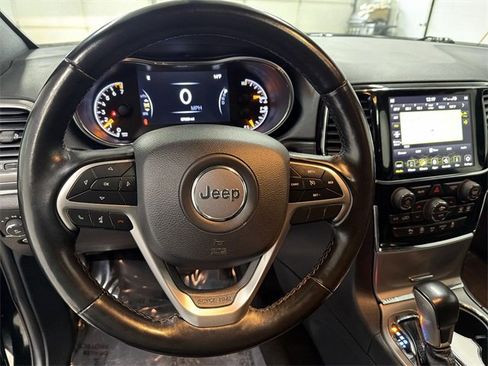 Used 2020 Jeep Grand Cherokee Limited image 30