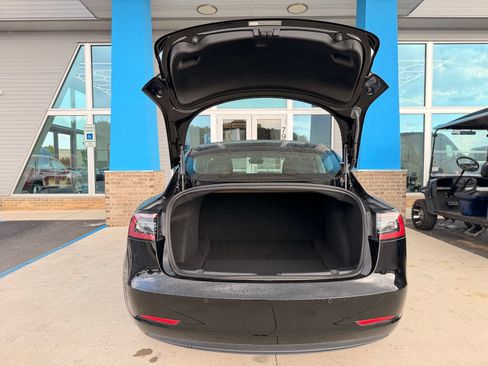 Used 2018 Tesla Model 3 Mid Range RWD image 47