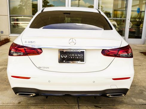 Used 2022 Mercedes-Benz E 350 Sedan image 11