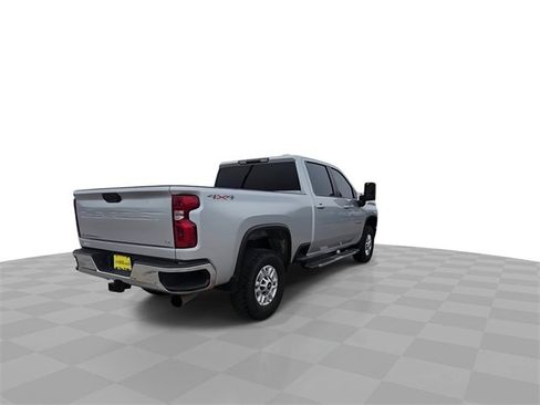 Used 2023 Chevrolet Silverado 2500 LT image 8