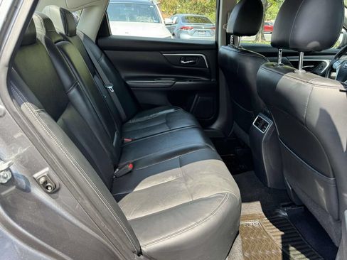 Used 2018 Nissan Altima 2.5 SL FWD image 14