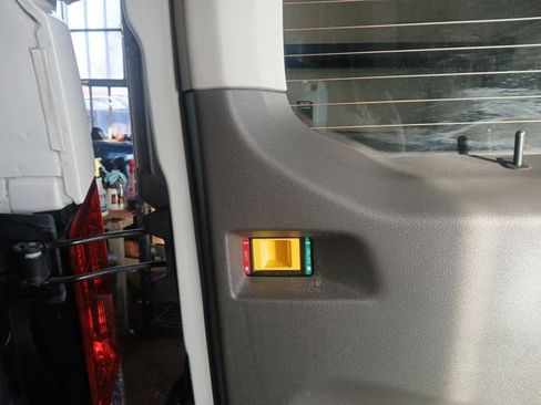 Certified 2022 Ford Transit 350 XLT image 42