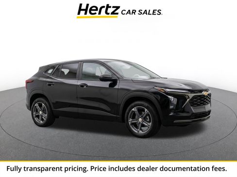 Used 2026 Chevrolet Blazer LT FWD image 1
