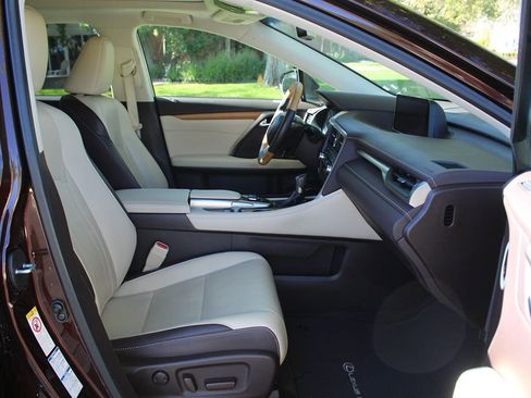 Used 2017 Lexus RX 350 AWD image 13