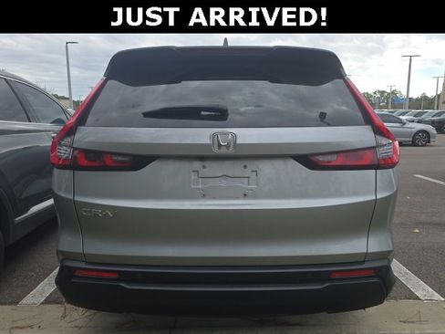 Used 2023 Honda CR-V EX-L image 4