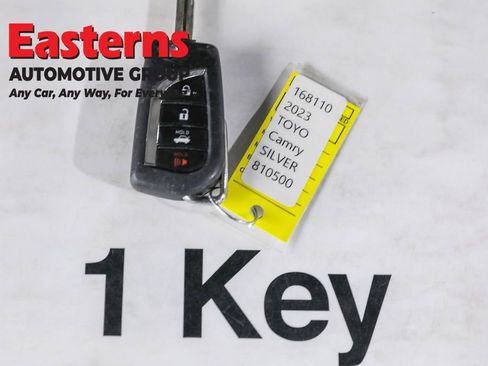 Used 2023 Toyota Camry SE image 25