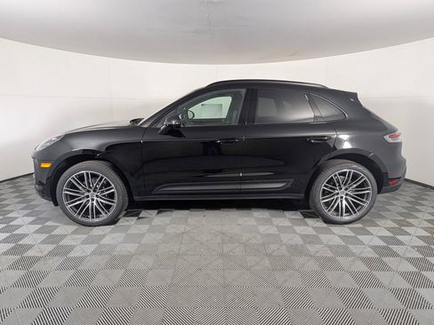 New 2026 Porsche Macan image 2