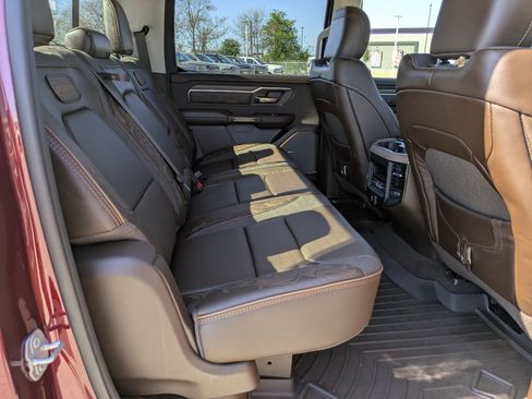 Used 2025 RAM 1500 Limited image 24